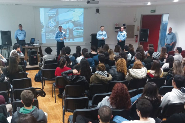 gnr escolas